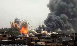 NATO légicsapás Tripoliban, a városban 2 millió ember_tripoli1
