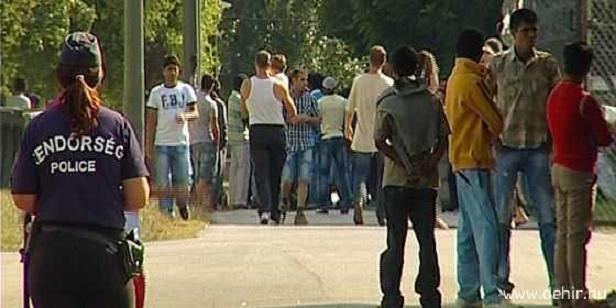 'Menekültek' a Debreceni befogadó állomáson