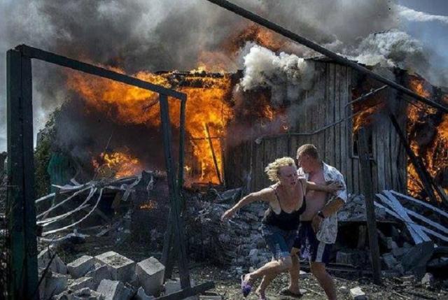 Az ukrán nehéztüzérség bombázása - Donbassz 2014. július 2.
